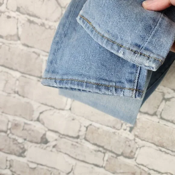 Levi's Wedgie Cropped Jean Button Fly Light Wash Size 24 - Picture 14 of 16